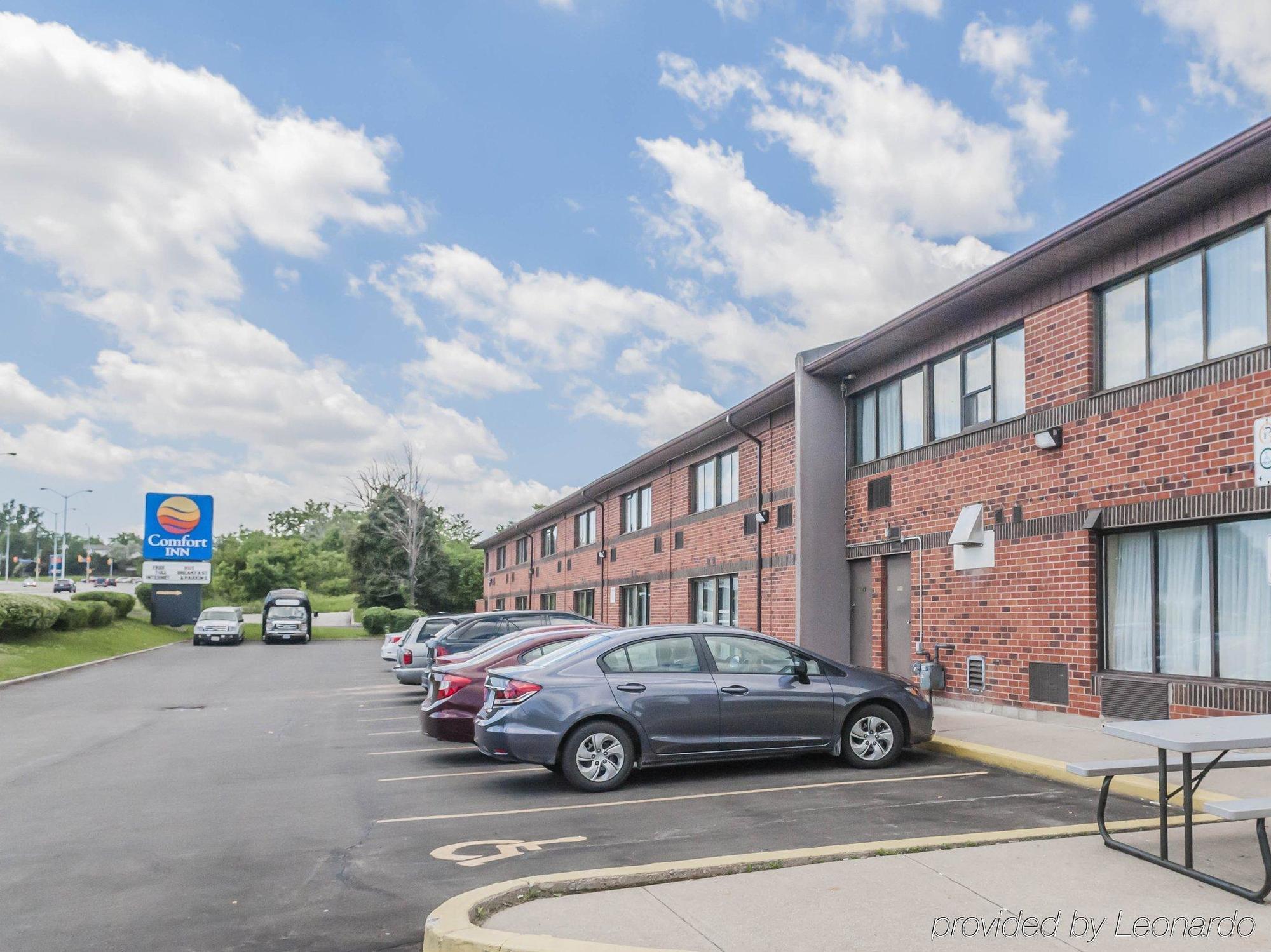 Comfort Inn Meadowvale Mississauga Exterior foto