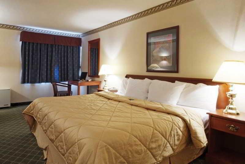 Comfort Inn Meadowvale Mississauga Zimmer foto